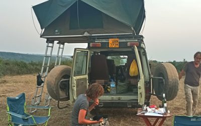 4x4 self drive Uganda LandCruiser 7 Series Long term car rental