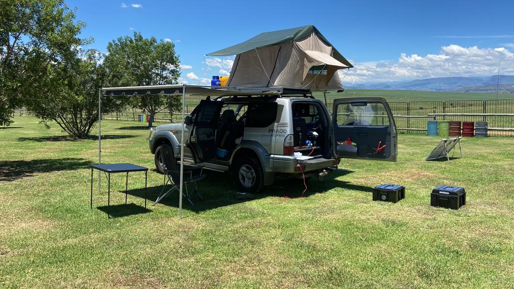 Advantages of Traveling with a Family Rooftop Tent on an African Safari