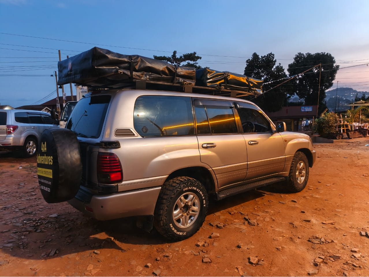 Advantages of Traveling with a Family Rooftop Tent on an African Safari
